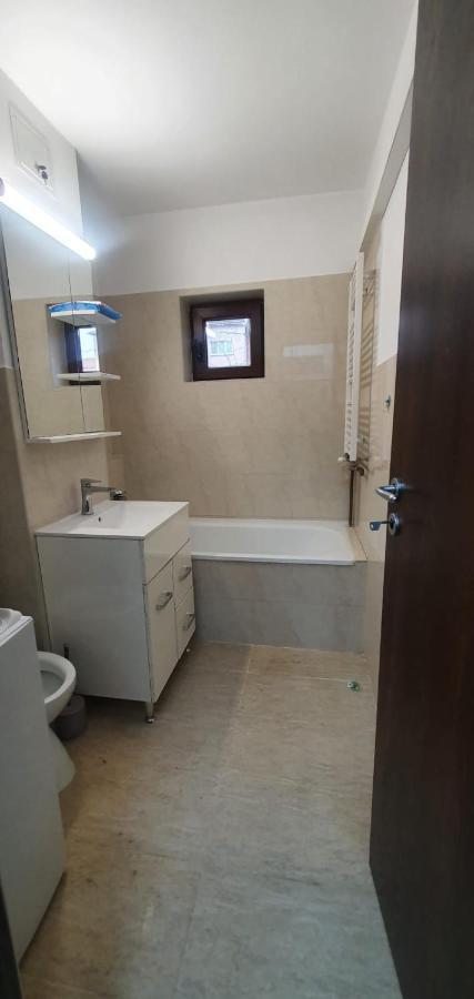 Apartament 3 Spatios *